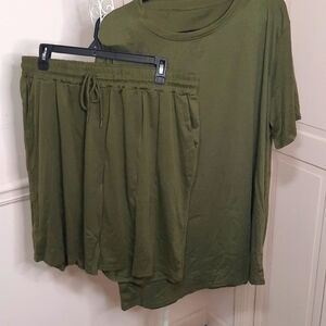 2 Piece Men's Short Set